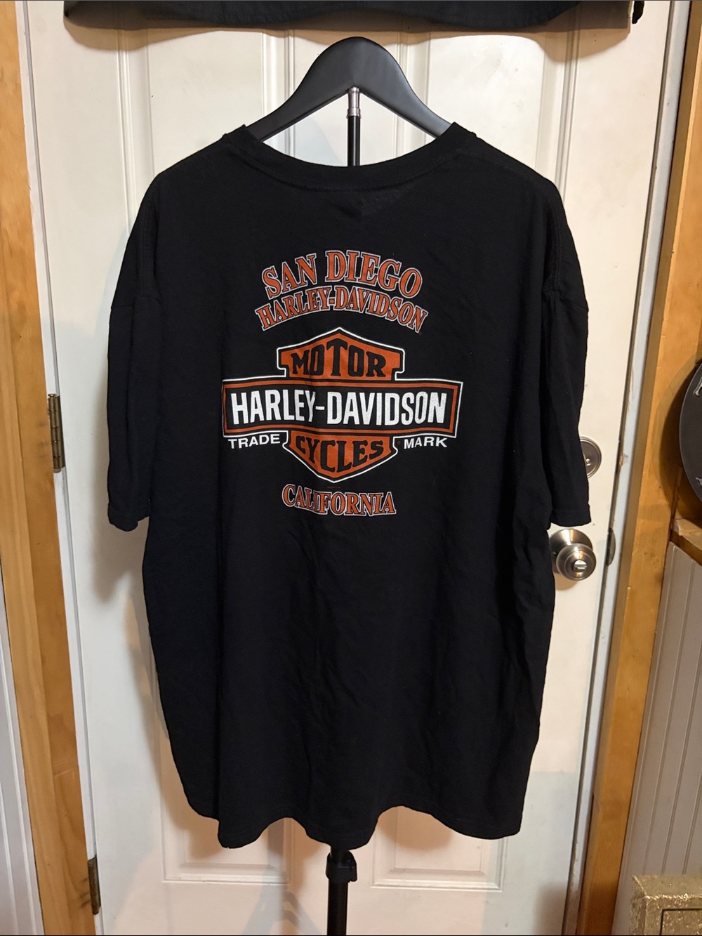 Harley Davidson San Diego, California Bar and Shield Logo Short Sleeve T-Shirt